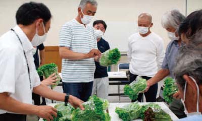 良品出荷に向け規格を確認